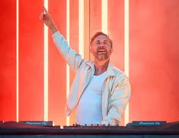 David Guetta en Ushuaïa Ibiza 2026 David Guetta pinchando en Ushuaïa Ibiza (Ibiza)