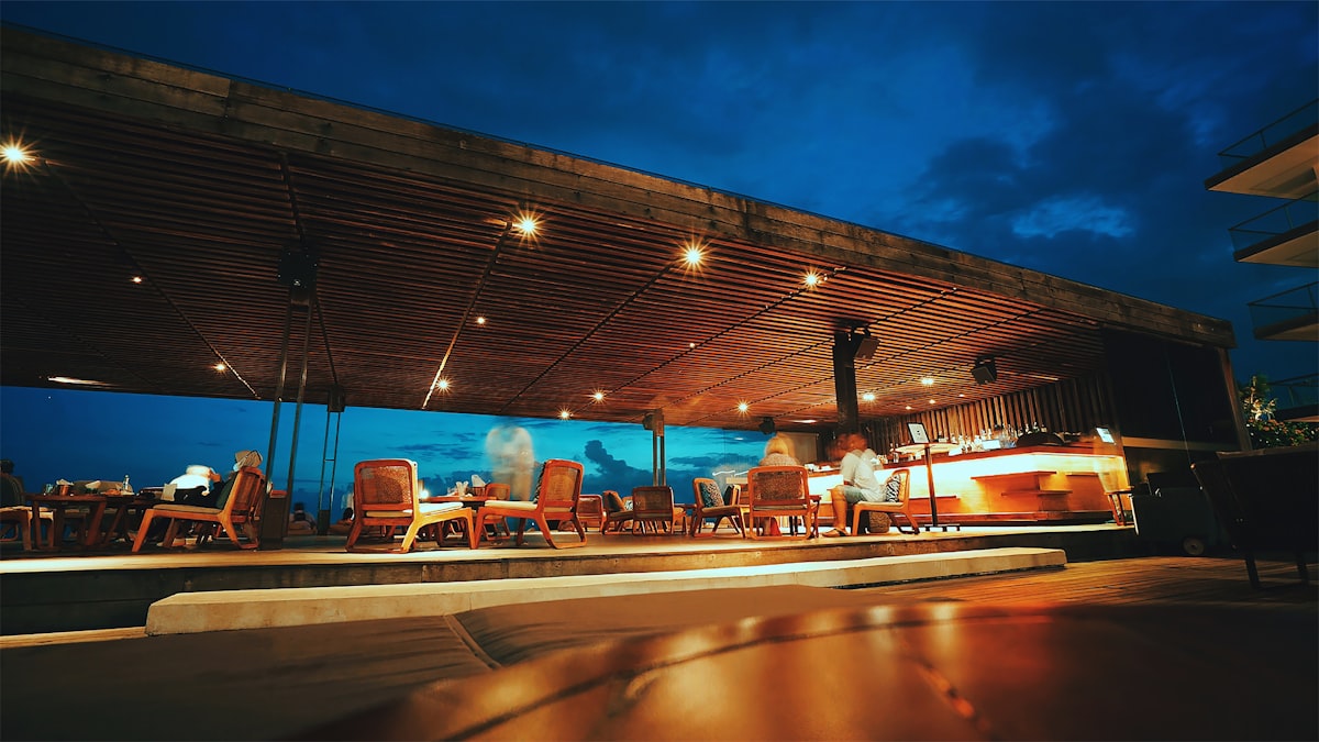 Terraza Opium Barcelona Terraza de Opium Barcelona con vistas al mar en verano